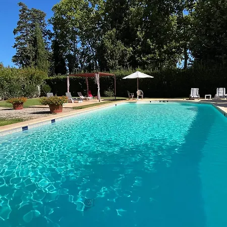 Casa de Férias Manoir A Avec Piscine Privee