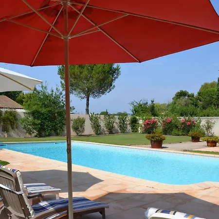 Manoir A Avec Piscine Privee Bessan