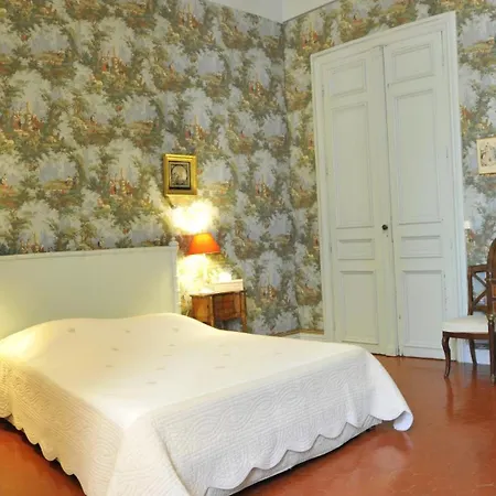 Manoir A Avec Piscine Privee Casa de Férias *