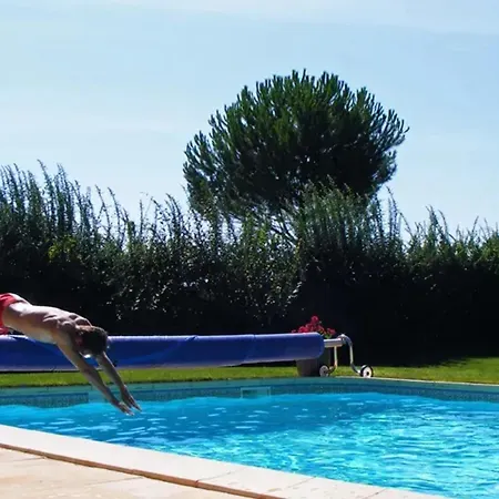 Manoir A Avec Piscine Privee * Bessan